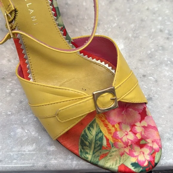 Antonio Melani Yellow Wedge Sandals with Bow Detail - Picture 5 of 9